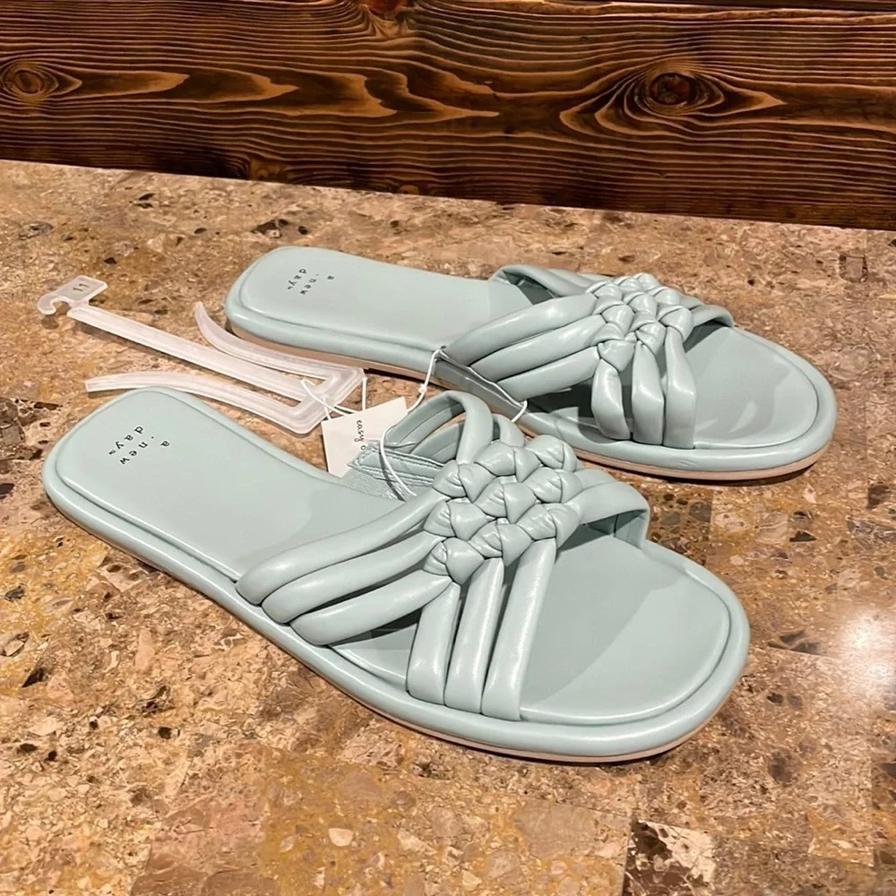 Women’s Sandals